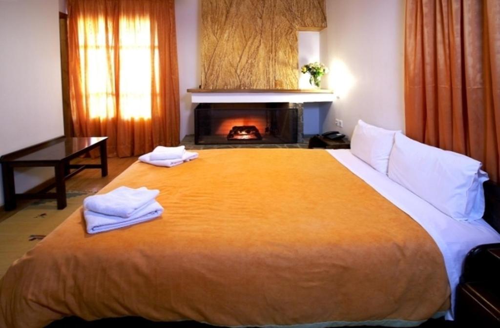 Hotel Semeli Goura Habitación foto